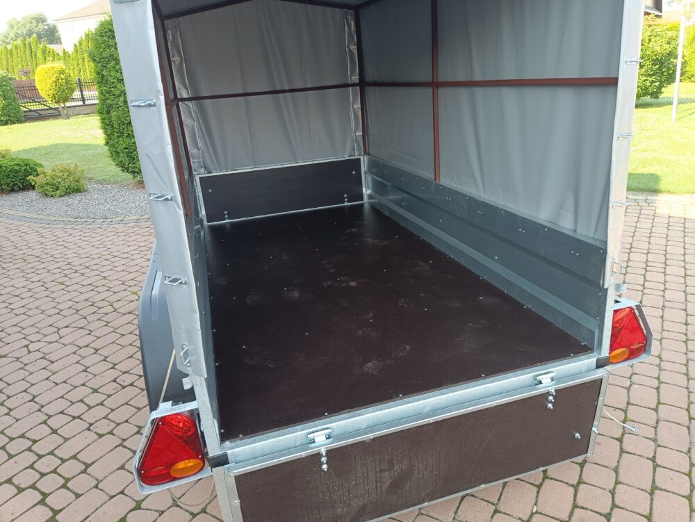 PRZYCZEPA dwuosiowa 251x126x37 + 100cm plandeka